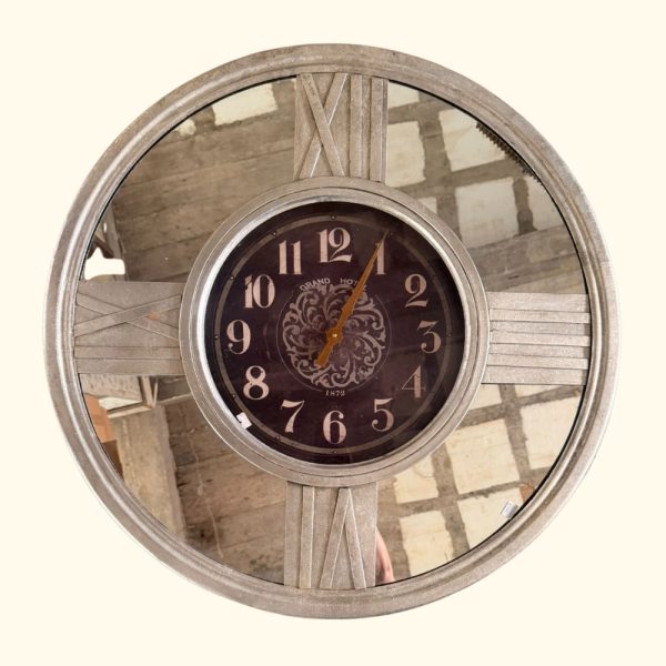 Reloj efecto espejo