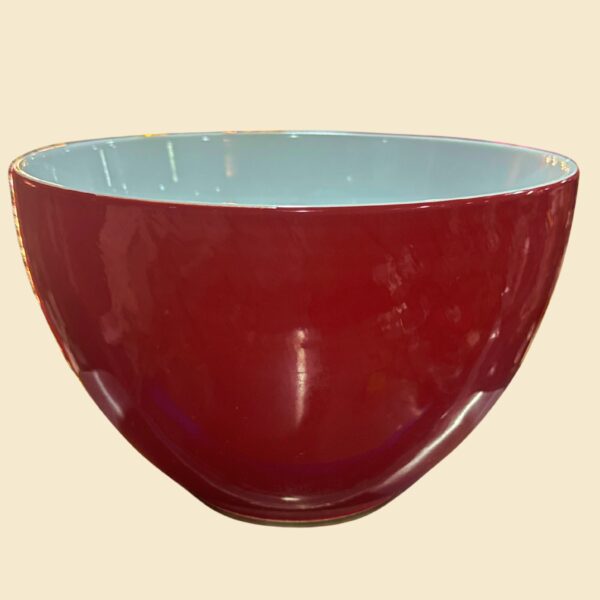 Bowl rojo fondo blanco