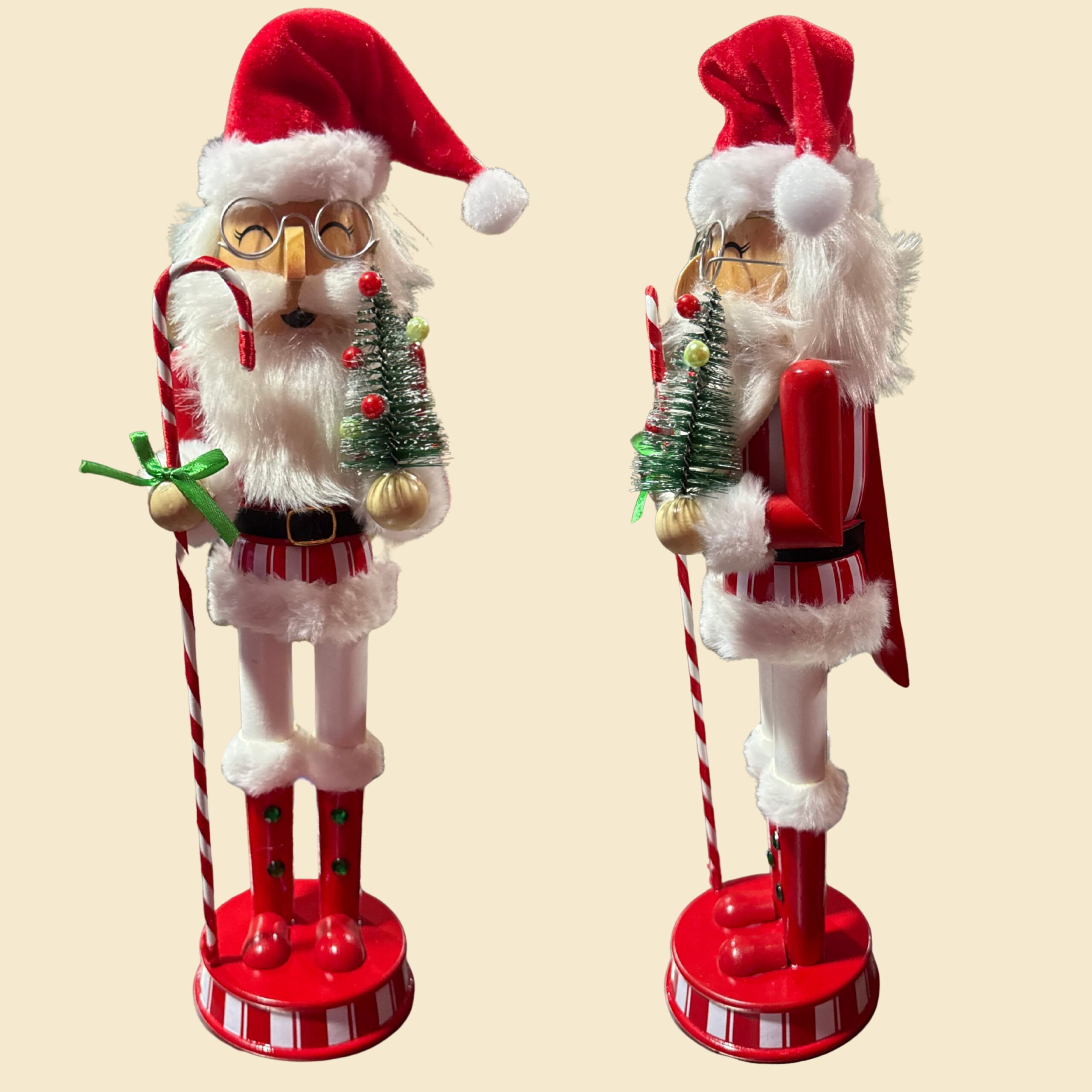 cascanueces-santa-arbol-30053.jpg Cascanueces Santa - Imagen 1